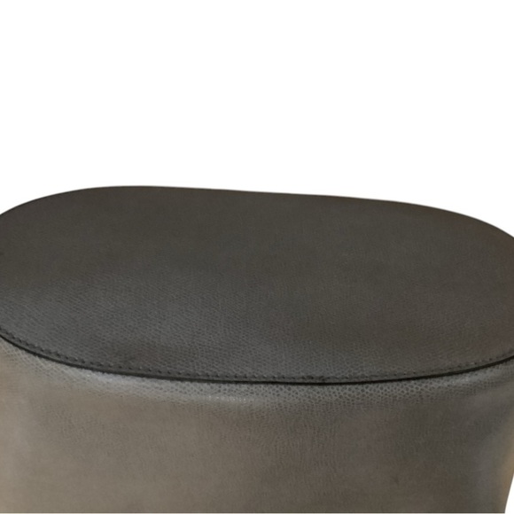 MICHAEL, MICHAEL KORS GENTLY USED GRAY SHOULDER BAG - Picture 4 of 6